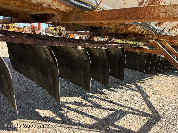 image for item EH2876 1995 Farm Bed Mfg Eagle Bridge live bottom trailer