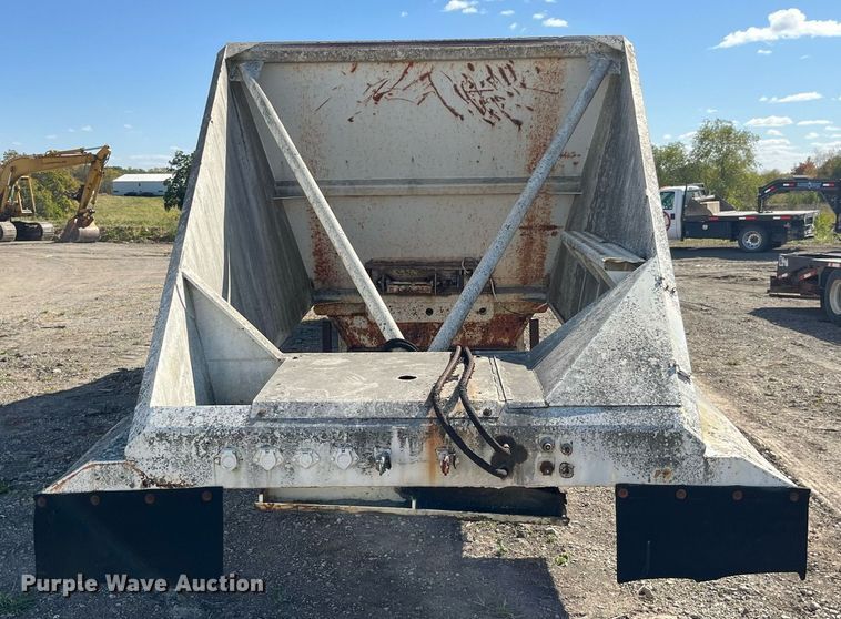 image for item EH2877 1975 Load King bottom dump trailer
