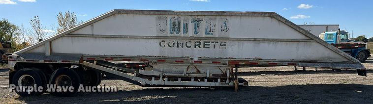 image for item EH2877 1975 Load King bottom dump trailer