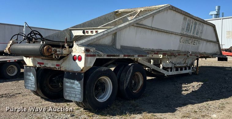 image for item EH2877 1975 Load King bottom dump trailer