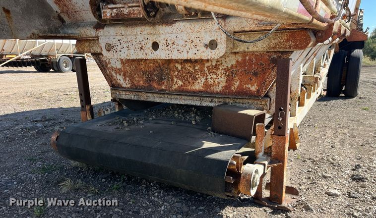 image for item EH2877 1975 Load King bottom dump trailer