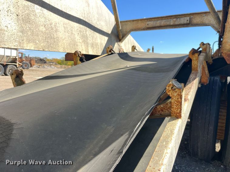 image for item EH2877 1975 Load King bottom dump trailer