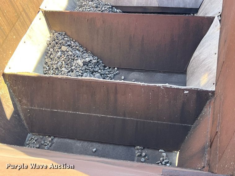 image for item EH2877 1975 Load King bottom dump trailer