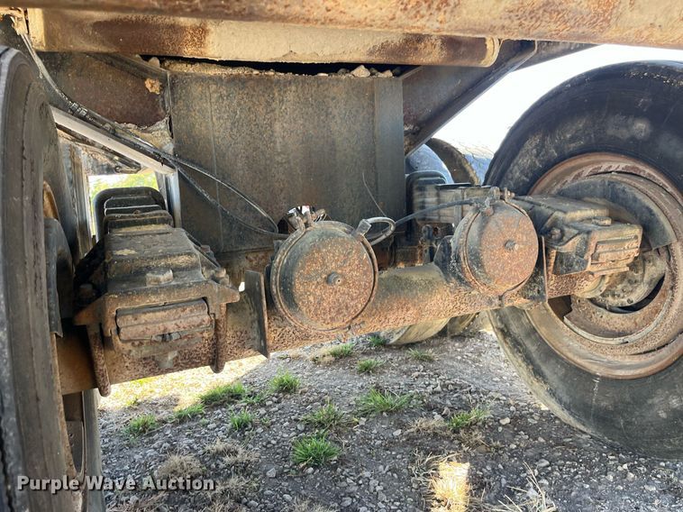 image for item EH2877 1975 Load King bottom dump trailer