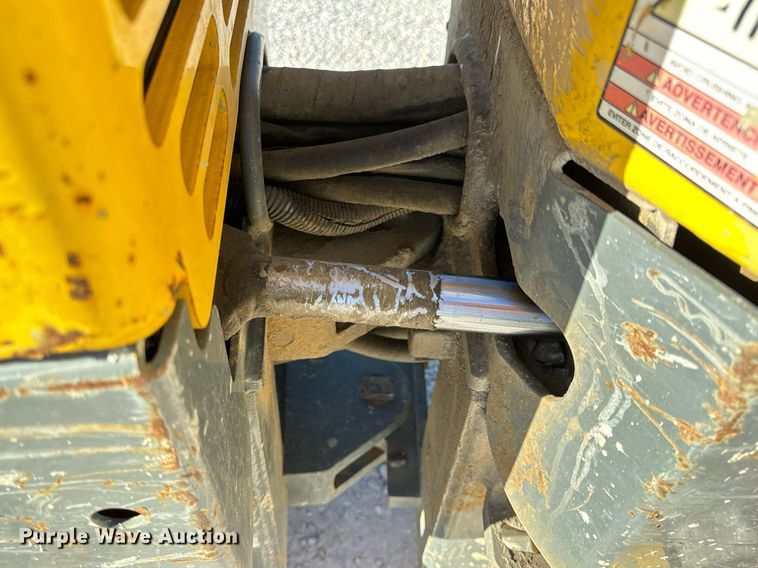 image for item EH7086 2015 Wacker Neuson RTSC3 trench compactor