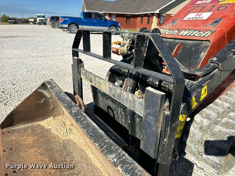 image for item EH7087 2020 Ditch Witch SK800 compact utility loader