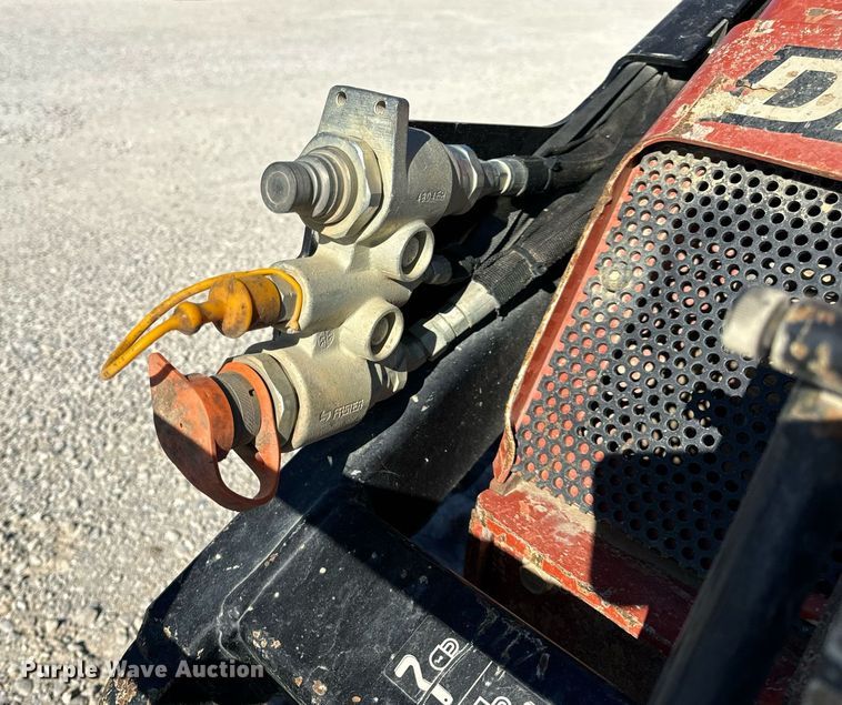 image for item EH7087 2020 Ditch Witch SK800 compact utility loader