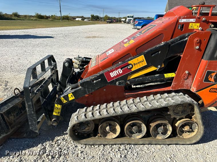image for item EH7087 2020 Ditch Witch SK800 compact utility loader
