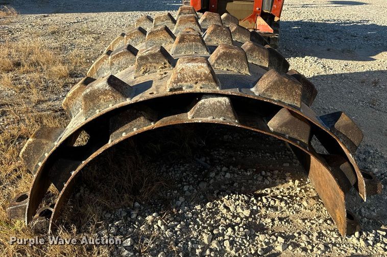 image for item EH7088 Bomag BW142D-2 single drum vibratory roller