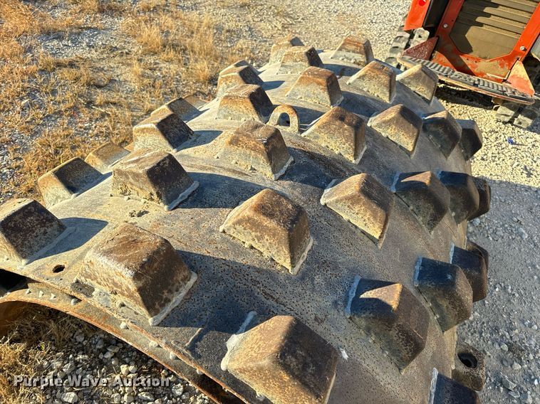 image for item EH7088 Bomag BW142D-2 single drum vibratory roller