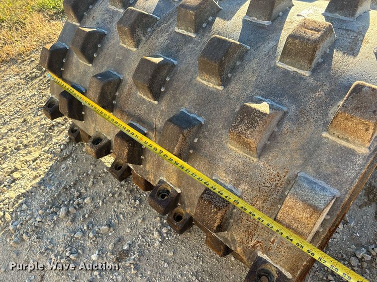 image for item EH7088 Bomag BW142D-2 single drum vibratory roller