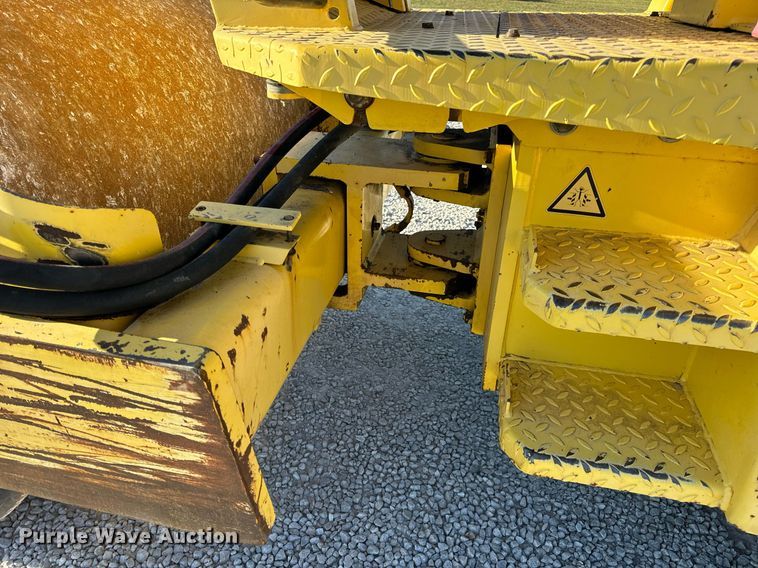 image for item EH7088 Bomag BW142D-2 single drum vibratory roller
