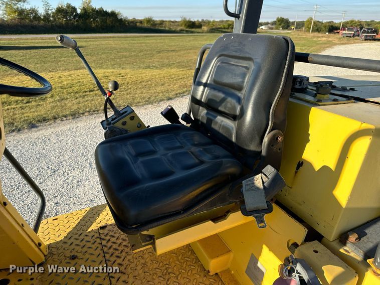 image for item EH7088 Bomag BW142D-2 single drum vibratory roller