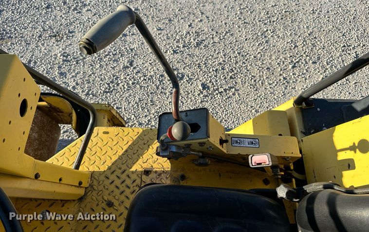 image for item EH7088 Bomag BW142D-2 single drum vibratory roller