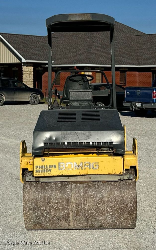 image for item EH7089 2001 Bomag BW120AD-3 double drum vibratory roller