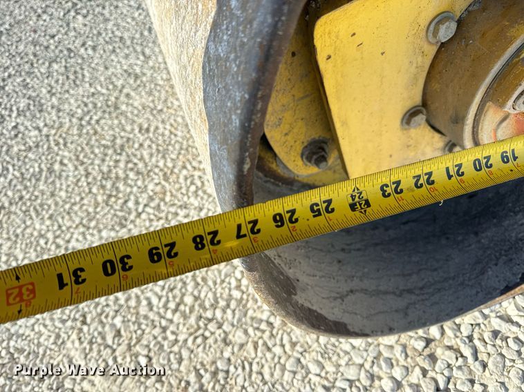 image for item EH7089 2001 Bomag BW120AD-3 double drum vibratory roller