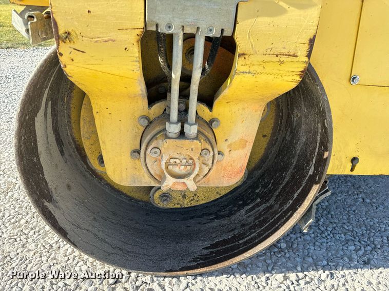 image for item EH7089 2001 Bomag BW120AD-3 double drum vibratory roller