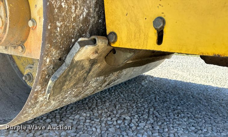 image for item EH7089 2001 Bomag BW120AD-3 double drum vibratory roller