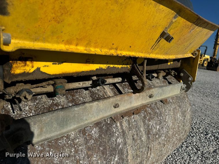 image for item EH7089 2001 Bomag BW120AD-3 double drum vibratory roller