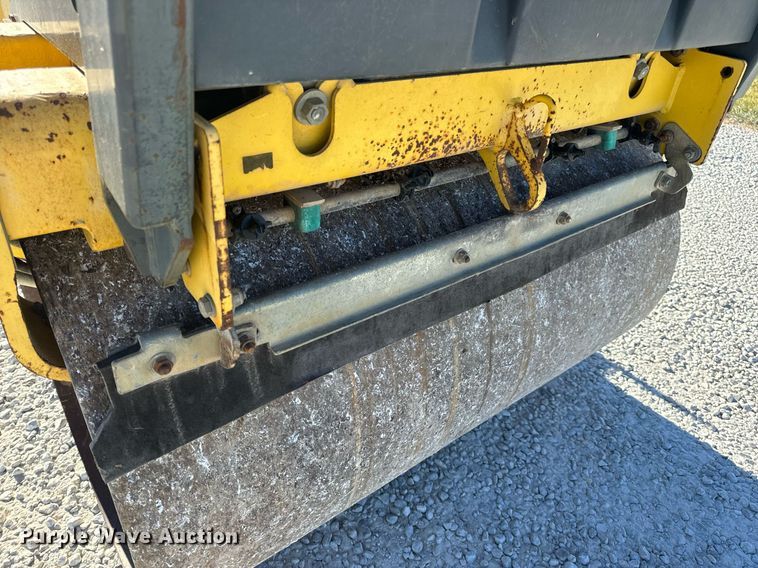 image for item EH7089 2001 Bomag BW120AD-3 double drum vibratory roller