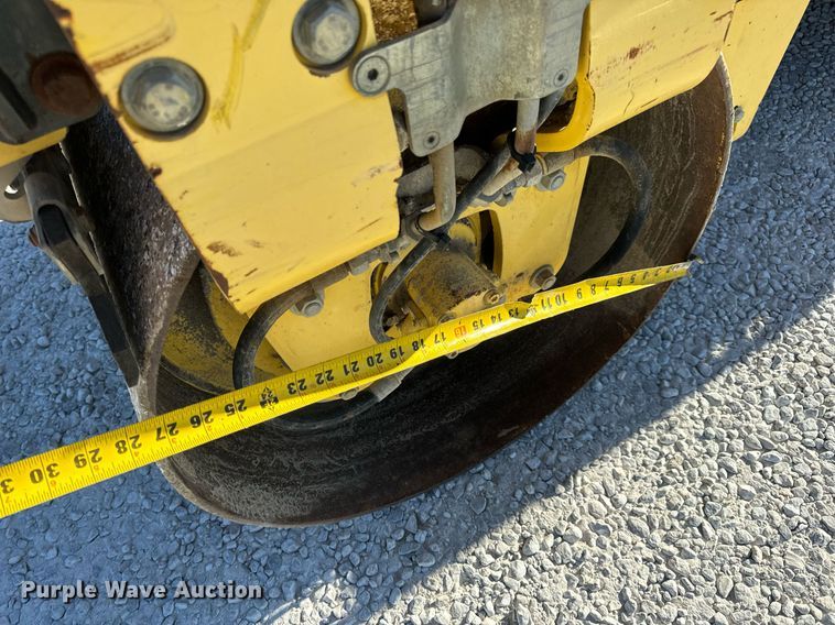 image for item EH7089 2001 Bomag BW120AD-3 double drum vibratory roller