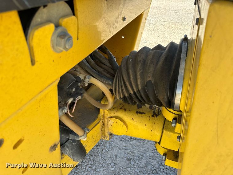 image for item EH7089 2001 Bomag BW120AD-3 double drum vibratory roller
