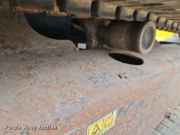 image for item EI8435 2006 Caterpillar 303C CR mini excavator