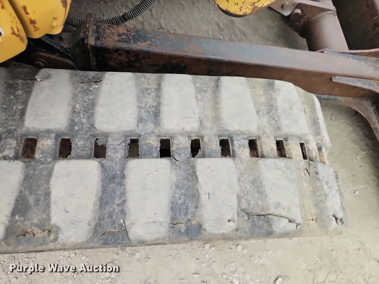 image for item EI8435 2006 Caterpillar 303C CR mini excavator