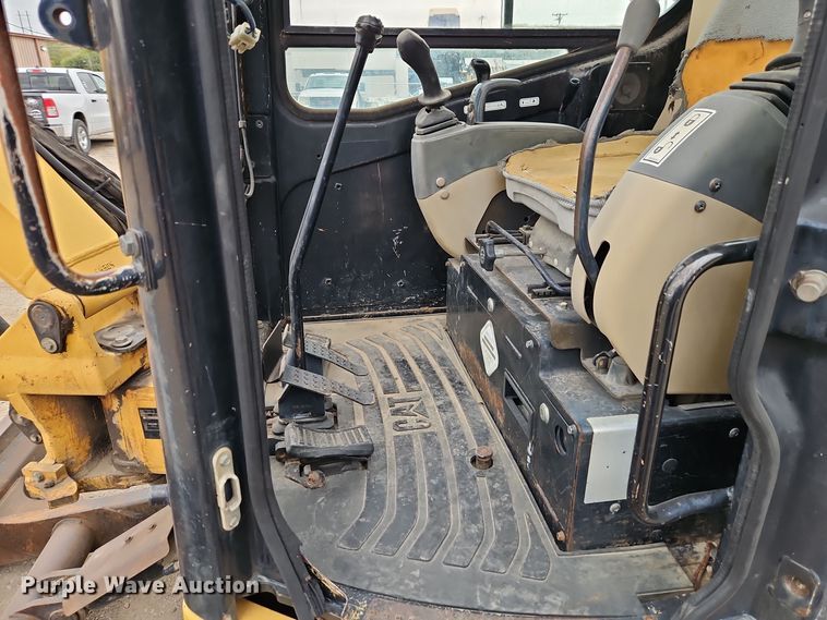 image for item EI8436 2005 Caterpillar  304 CR mini excavator