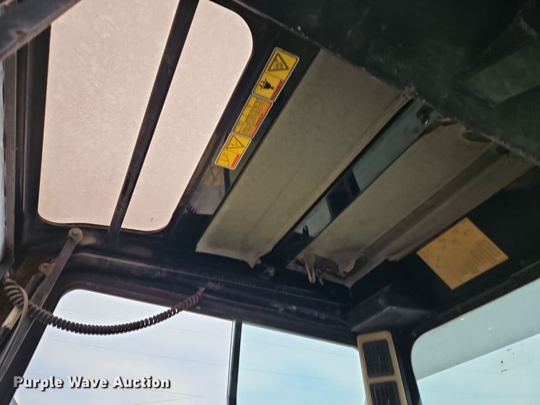 image for item EI8436 2005 Caterpillar  304 CR mini excavator