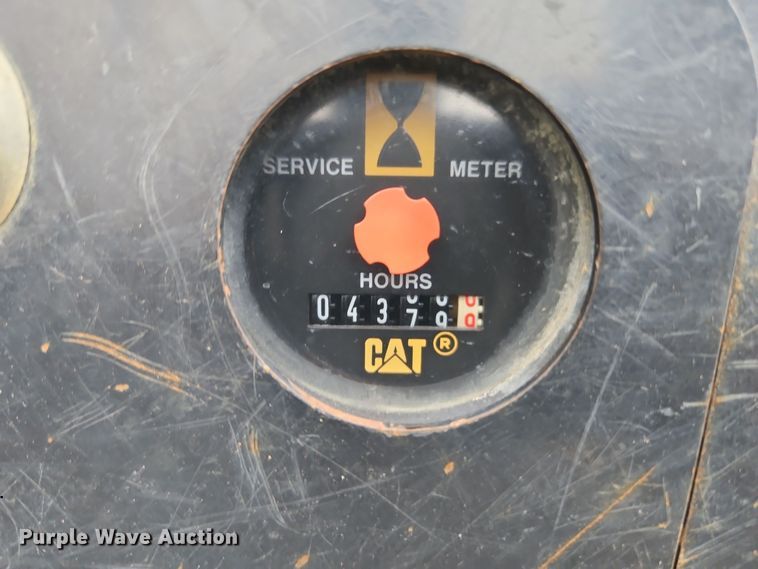 image for item EI8436 2005 Caterpillar  304 CR mini excavator