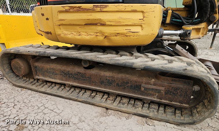 image for item EI8436 2005 Caterpillar  304 CR mini excavator