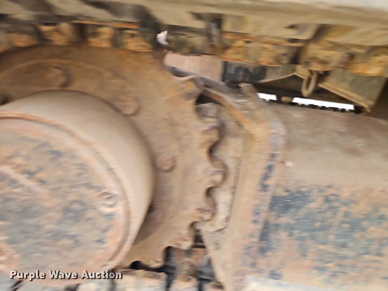 image for item EI8436 2005 Caterpillar  304 CR mini excavator