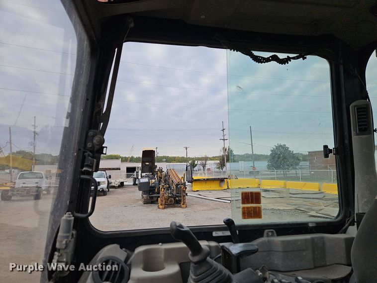 image for item EI8437 2006 Caterpillar 303C CR mini excavator