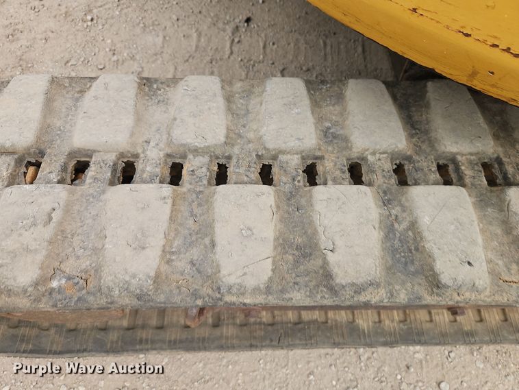 image for item EI8437 2006 Caterpillar 303C CR mini excavator