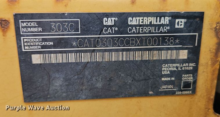 image for item EI8437 2006 Caterpillar 303C CR mini excavator