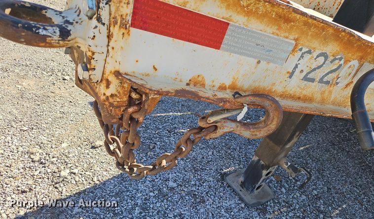 image for item EI8438 1986 Trail-Eze T220 equipment trailer