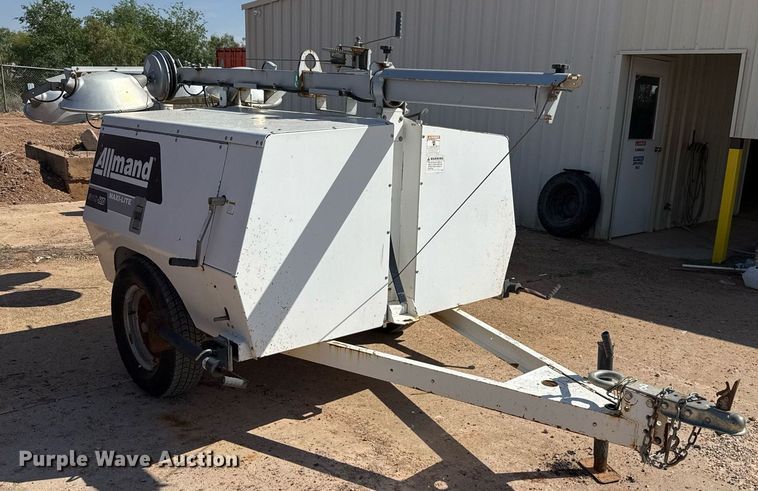 image for item EJ3102 Allmand Maxi-Lite SHO-HD light plant