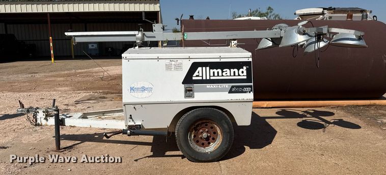 image for item EJ3102 Allmand Maxi-Lite SHO-HD light plant