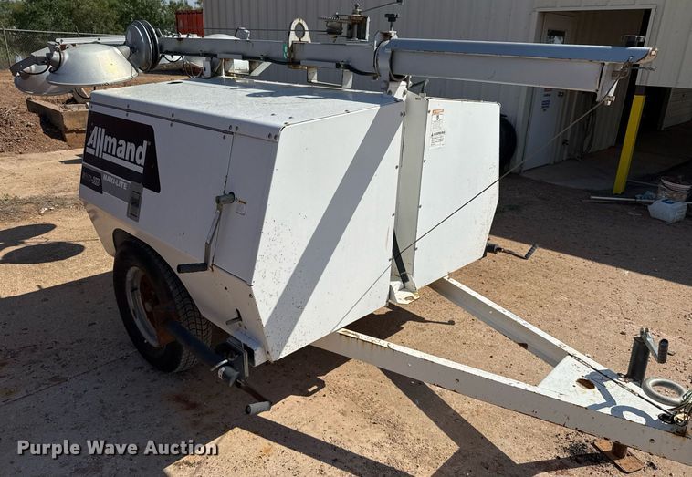 image for item EJ3102 Allmand Maxi-Lite SHO-HD light plant