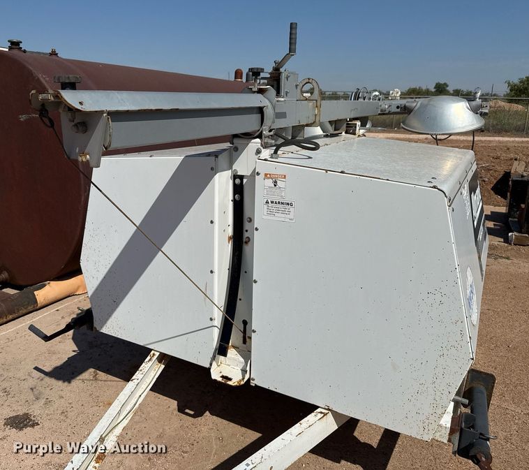 image for item EJ3102 Allmand Maxi-Lite SHO-HD light plant