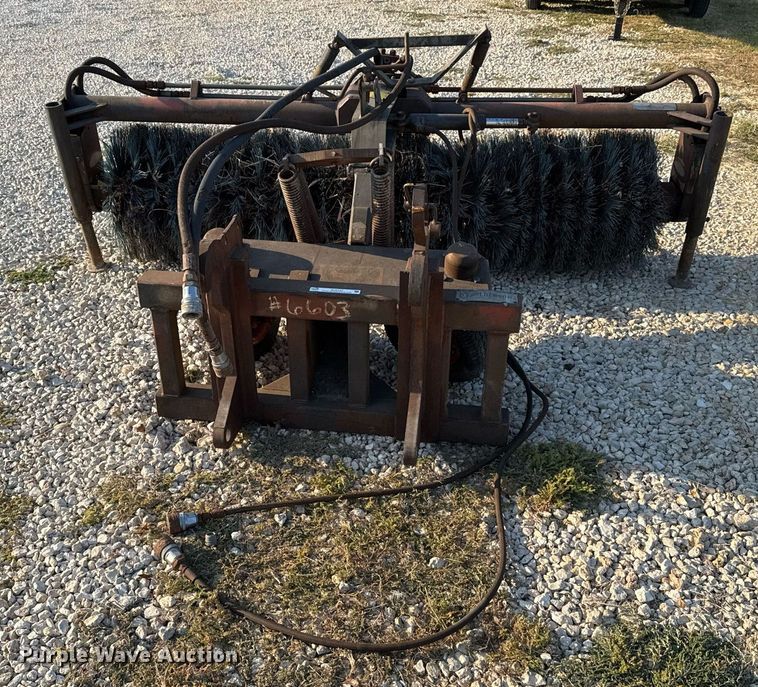 image for item EJ3107 Balderson BITHBO broom