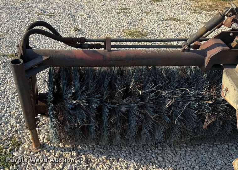 image for item EJ3107 Balderson BITHBO broom