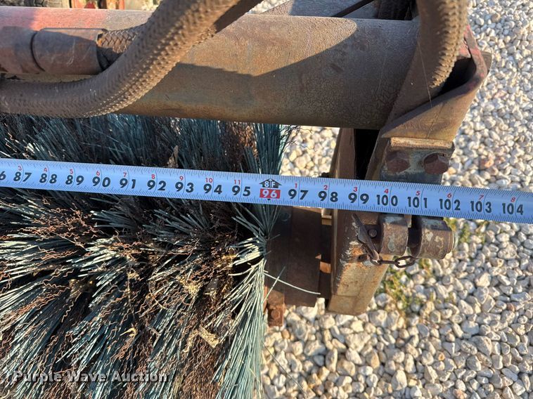 image for item EJ3107 Balderson BITHBO broom