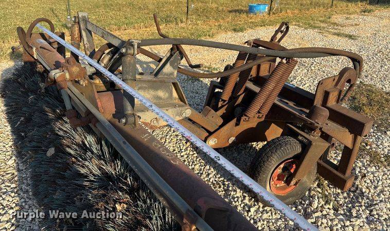 image for item EJ3107 Balderson BITHBO broom