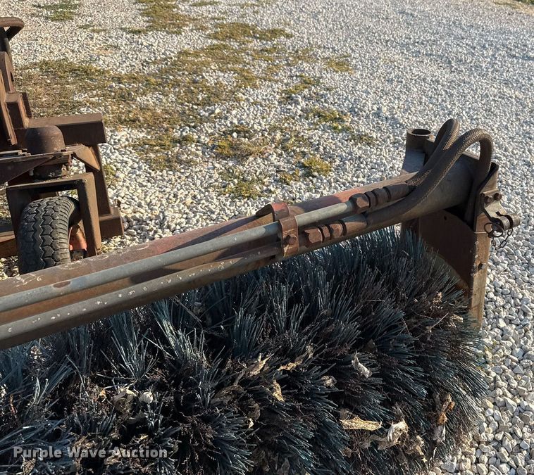 image for item EJ3107 Balderson BITHBO broom