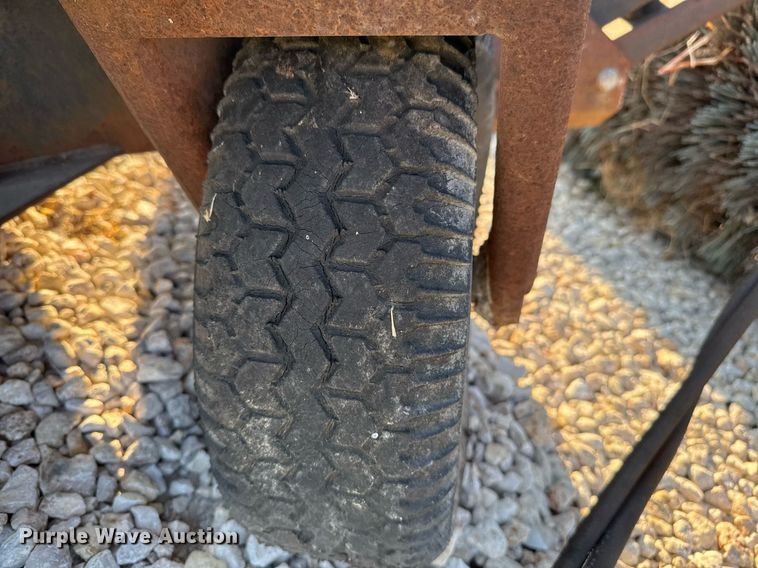 image for item EJ3107 Balderson BITHBO broom