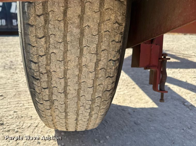 image for item EJ3110 1996 Redi Haul RH418RTE reel trailer