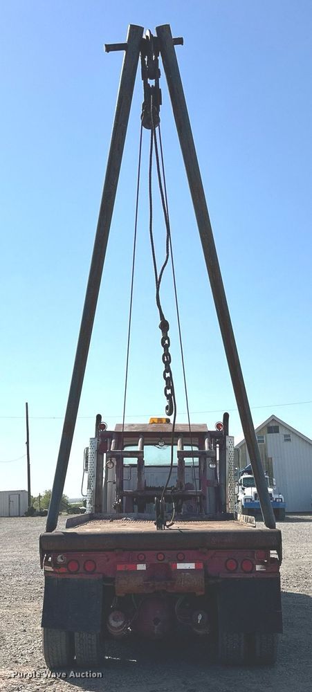 image for item EJ4853 1979 Ford winch truck