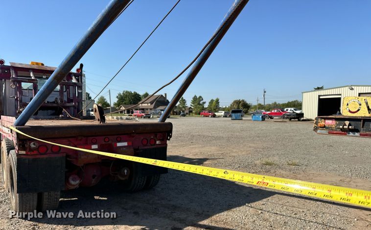 image for item EJ4853 1979 Ford winch truck